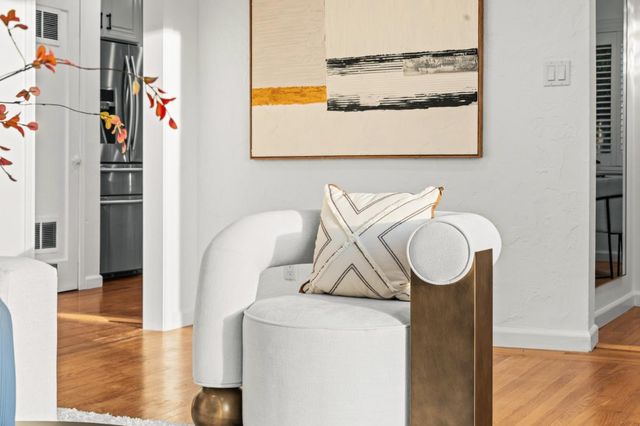 223 San Carlos Avenue, Redwood City, CA 94061