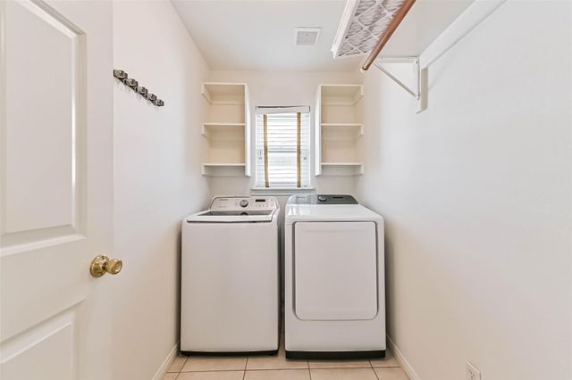 2906 31st Avenue N, Texas City, TX 77590