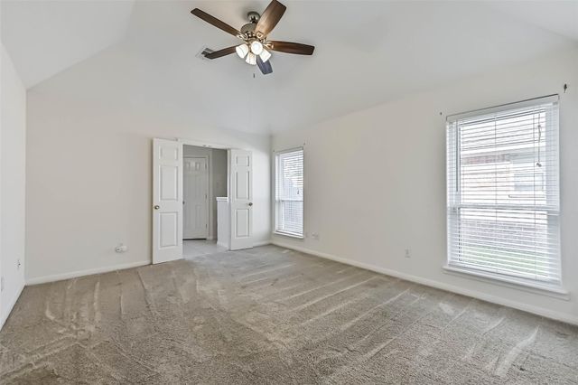 2906 31st Avenue N, Texas City, TX 77590