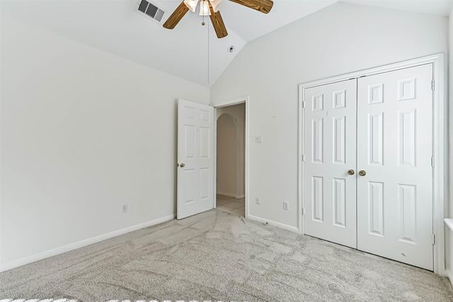 2906 31st Avenue N, Texas City, TX 77590