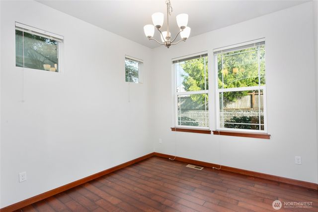2411 43rd Avenue SE, Puyallup, WA 98374