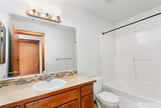 2411 43rd Avenue SE, Puyallup, WA 98374