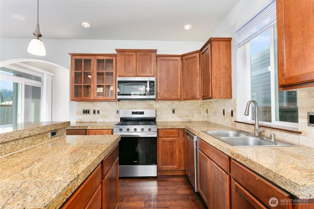 2411 43rd Avenue SE, Puyallup, WA 98374