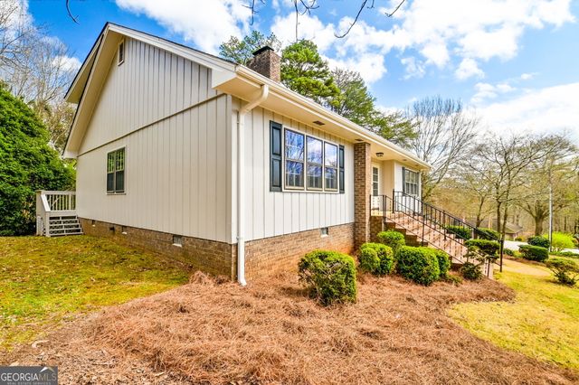 1297 Lakeshore Circle, Gainesville, GA 30501