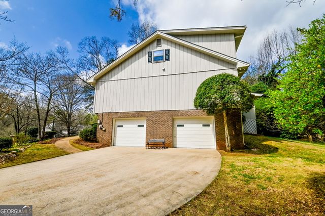 1297 Lakeshore Circle, Gainesville, GA 30501