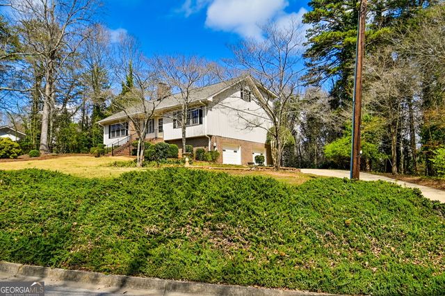 1297 Lakeshore Circle, Gainesville, GA 30501