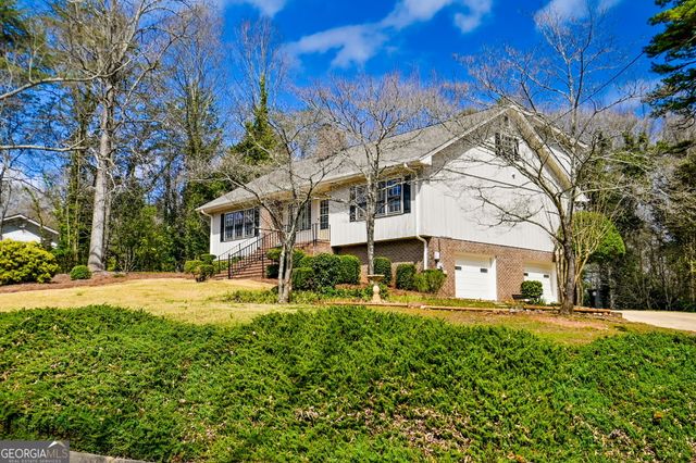 1297 Lakeshore Circle, Gainesville, GA 30501