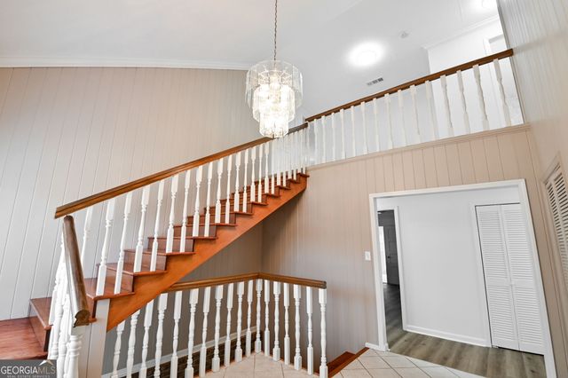 1297 Lakeshore Circle, Gainesville, GA 30501