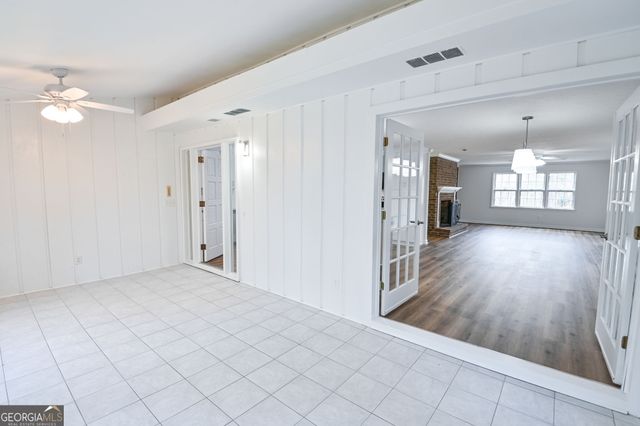 1297 Lakeshore Circle, Gainesville, GA 30501