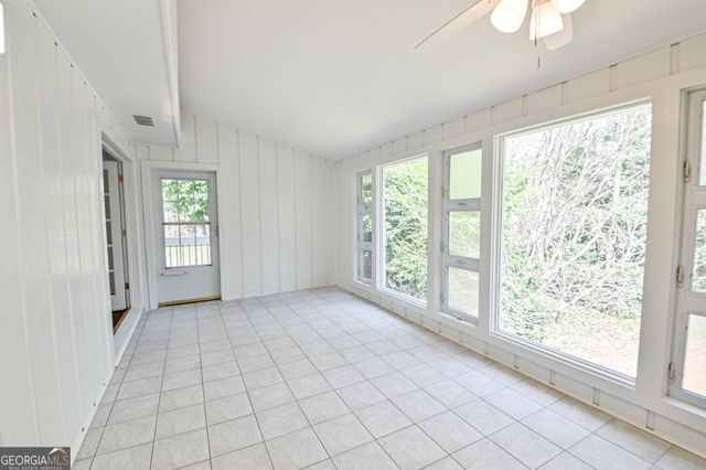 1297 Lakeshore Circle, Gainesville, GA 30501