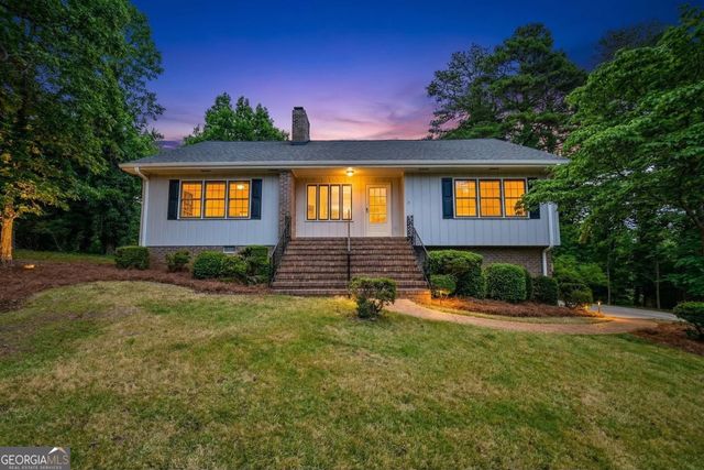 1297 Lakeshore Circle, Gainesville, GA 30501