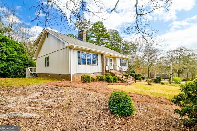 1297 Lakeshore Circle, Gainesville, GA 30501