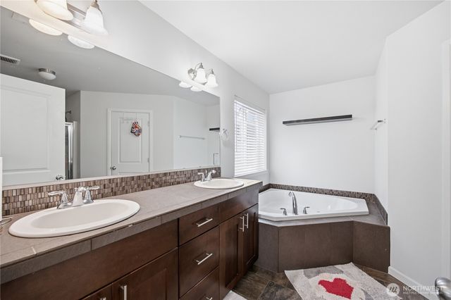 20201 20th Avenue E, Spanaway, WA 98387