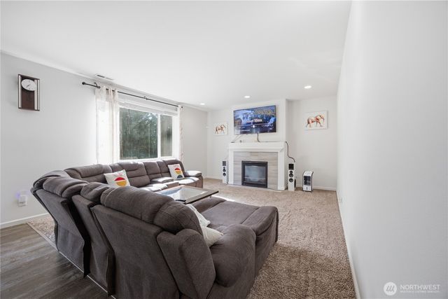 20201 20th Avenue E, Spanaway, WA 98387