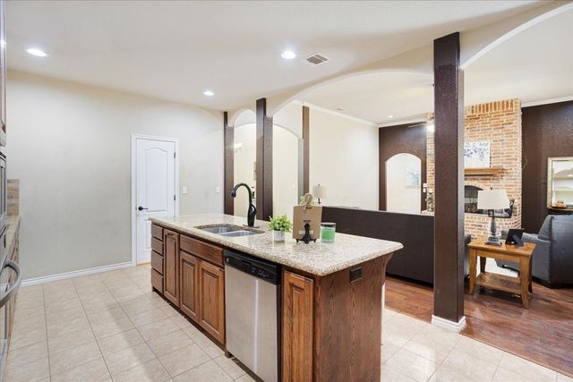 2506 Nantucket Drive, Sherman, TX 75092