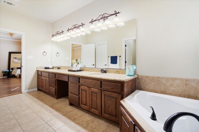 2506 Nantucket Drive, Sherman, TX 75092