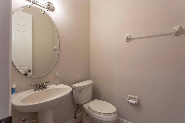 1608 HANKS AVENUE, Orlando, FL 32814