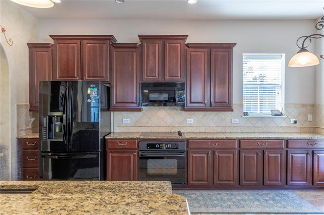 1608 HANKS AVENUE, Orlando, FL 32814