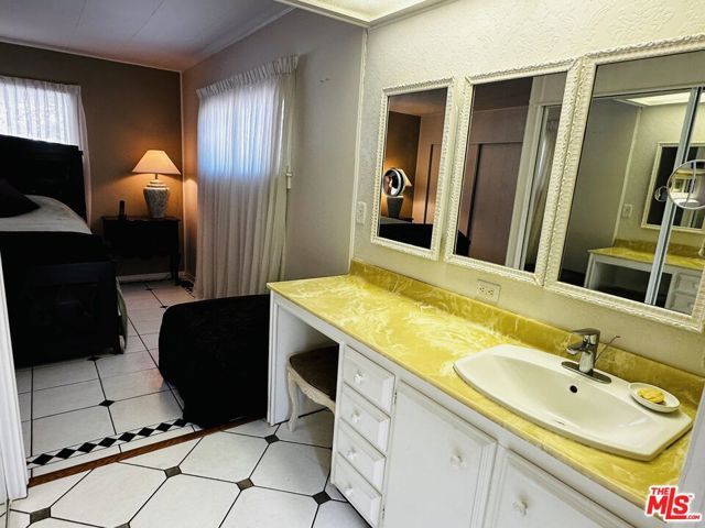 262 Costa Mesa Drive, Palm Springs, CA 92264