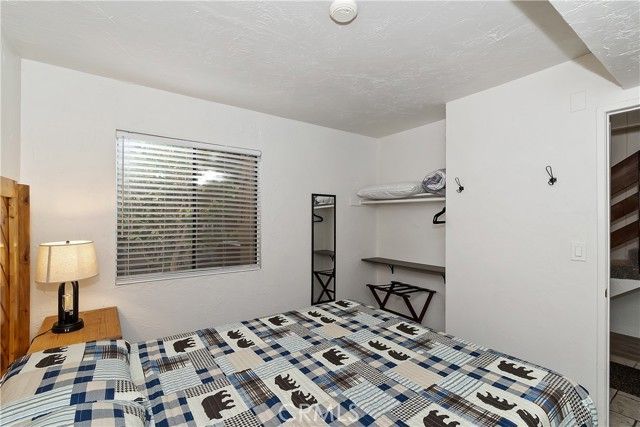 861 Thrush, Big Bear Lake, CA 92315