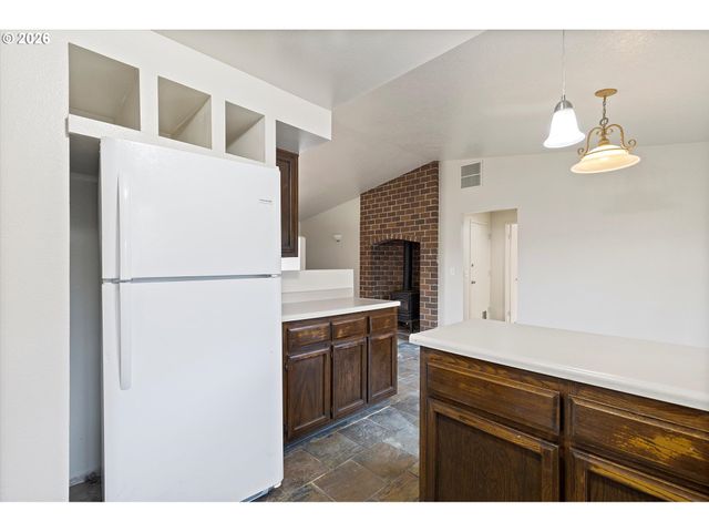 317 Sw ANGELINE Ave, Gresham, OR 97080