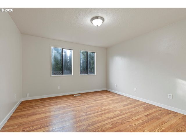 317 Sw ANGELINE Ave, Gresham, OR 97080