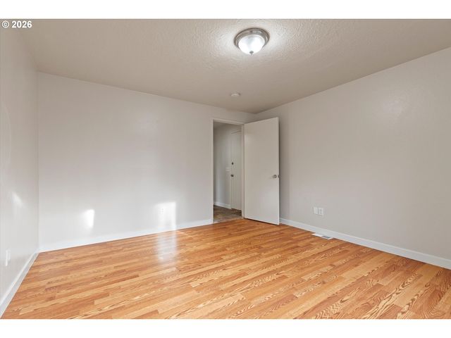 317 Sw ANGELINE Ave, Gresham, OR 97080