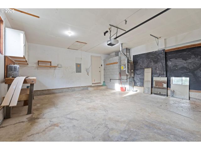 317 Sw ANGELINE Ave, Gresham, OR 97080