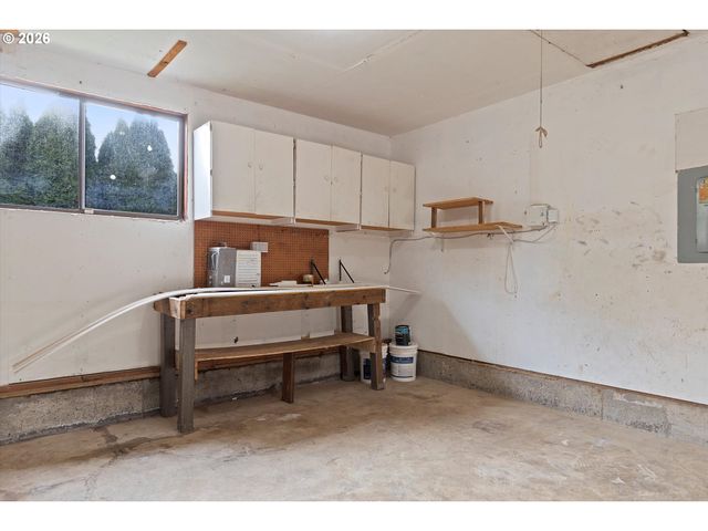 317 Sw ANGELINE Ave, Gresham, OR 97080