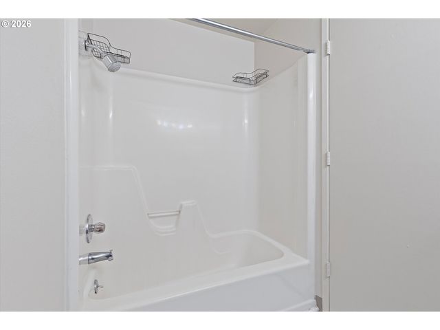 317 Sw ANGELINE Ave, Gresham, OR 97080