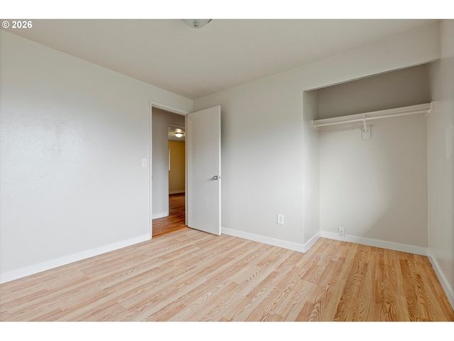 317 Sw ANGELINE Ave, Gresham, OR 97080