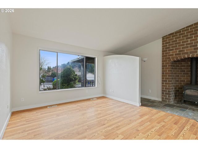 317 Sw ANGELINE Ave, Gresham, OR 97080