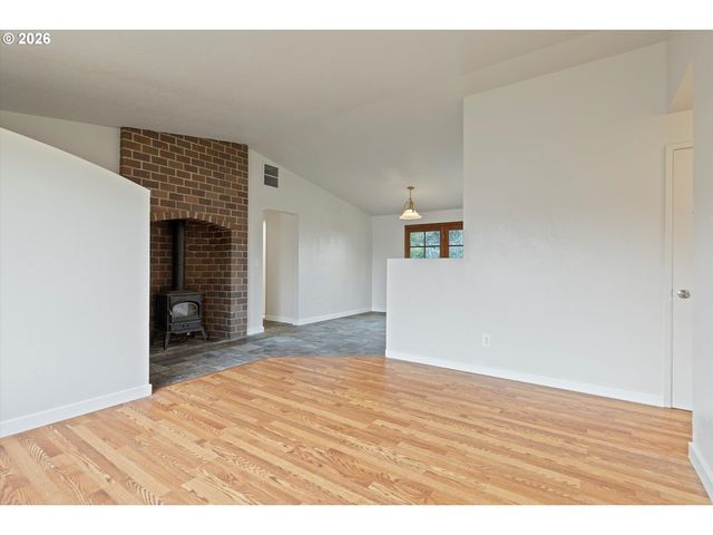 317 Sw ANGELINE Ave, Gresham, OR 97080