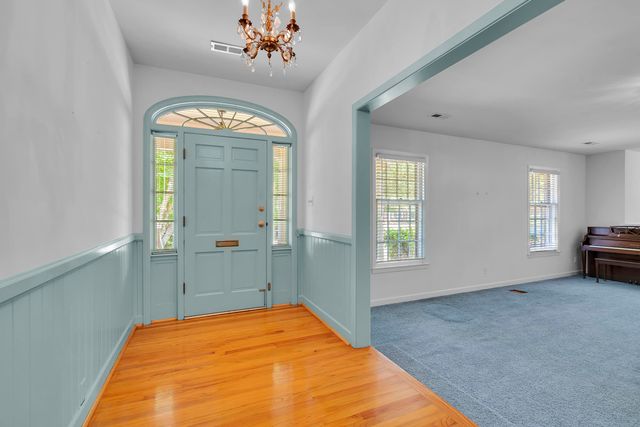 103 Pinetree Circle, Spartanburg, SC 29307