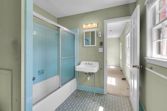 103 Pinetree Circle, Spartanburg, SC 29307