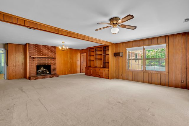 103 Pinetree Circle, Spartanburg, SC 29307