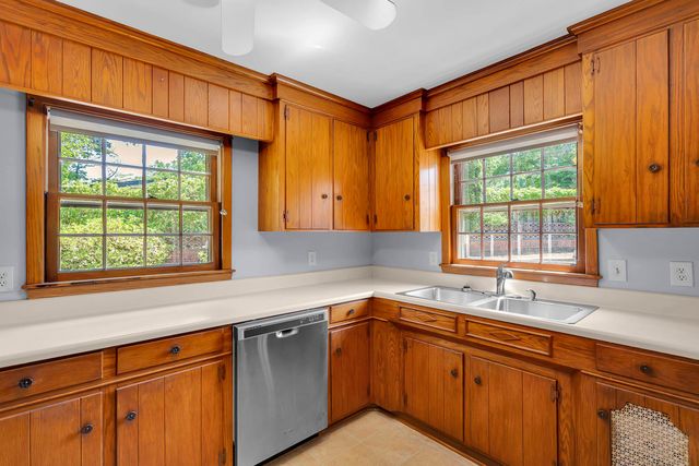 103 Pinetree Circle, Spartanburg, SC 29307