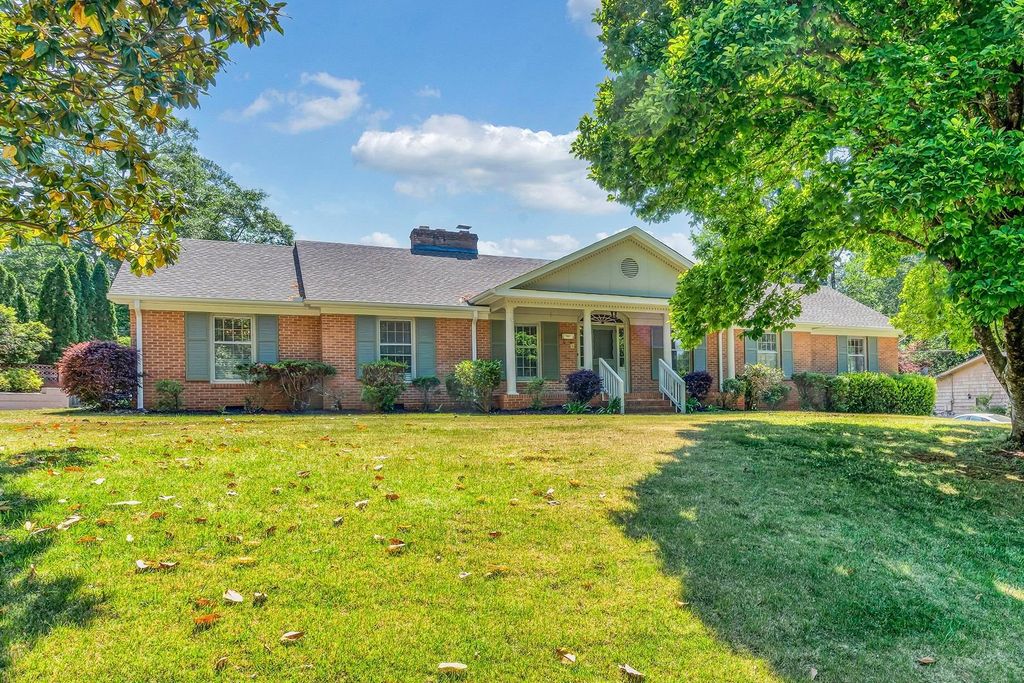 103 Pinetree Circle, Spartanburg, SC 29307