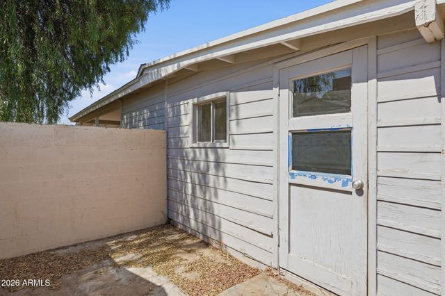 2416 W STELLA Lane, Phoenix, AZ 85015