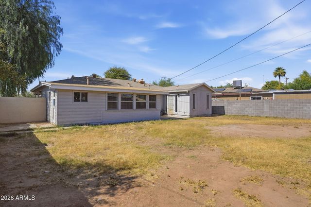 2416 W STELLA Lane, Phoenix, AZ 85015