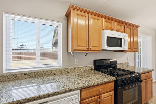 2416 W STELLA Lane, Phoenix, AZ 85015