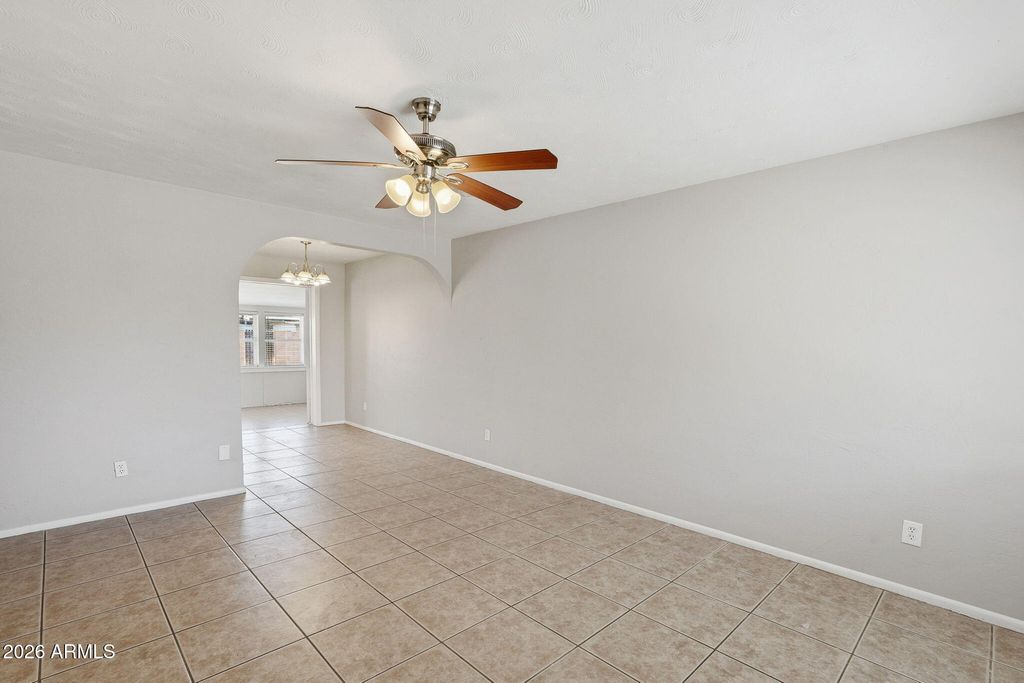 2416 W STELLA Lane, Phoenix, AZ 85015 — photo 5