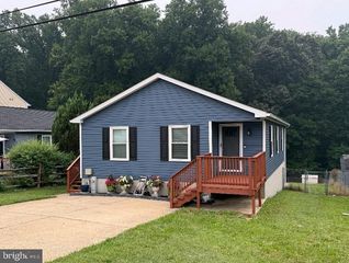 9404 FAIRVIEW AVE, Laurel, MD 20723