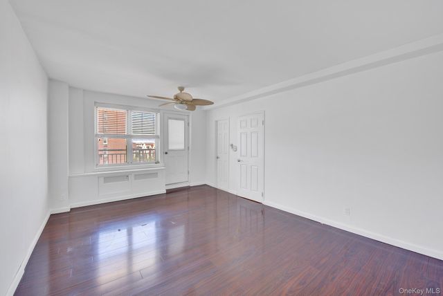 700 Shore Road 5M, Long Beach, NY 11561