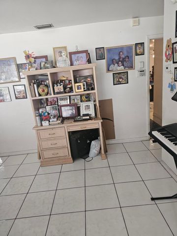 4330 NW 11th Street, Lauderhill, FL 33313