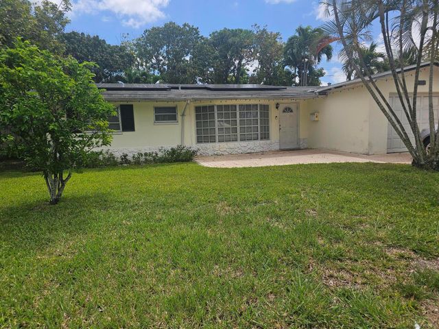 4330 NW 11th Street, Lauderhill, FL 33313