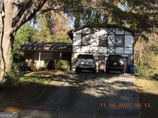 656 CHEVIOT Drive, Decatur, GA 30032