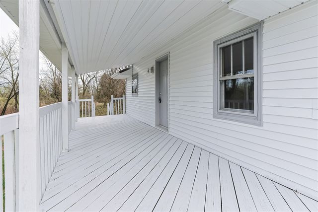 1582 Bakertown Road, Buchanan, MI 49107