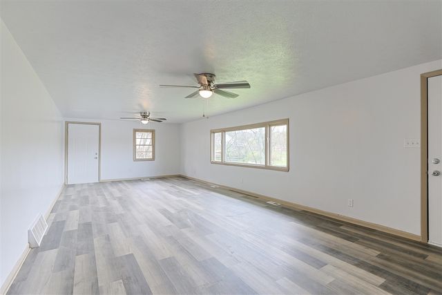 1582 Bakertown Road, Buchanan, MI 49107