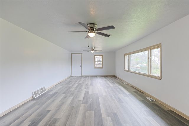 1582 Bakertown Road, Buchanan, MI 49107